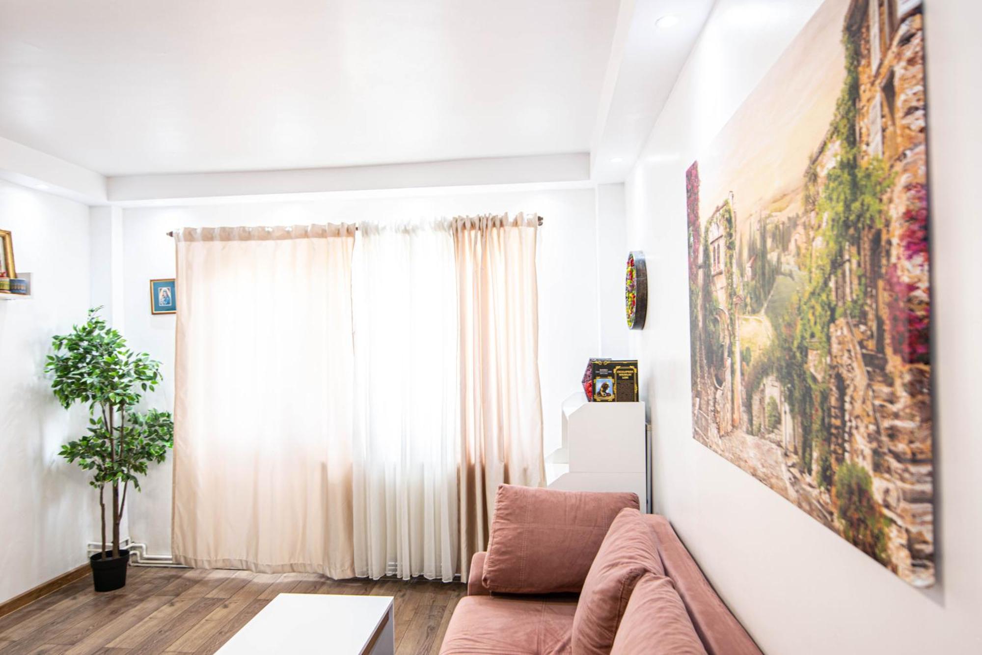 Apartament Near The Park Two Rooms Bukares Bagian luar foto