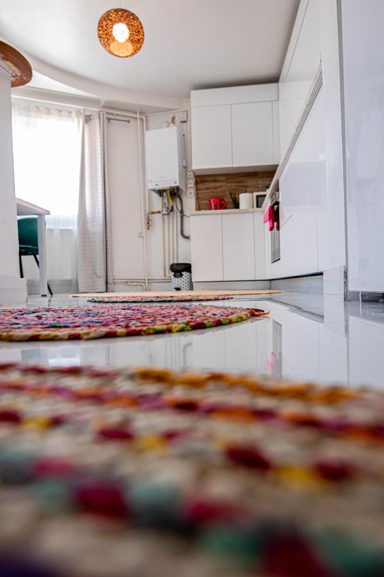 Apartament Near The Park Two Rooms Bukares Bagian luar foto