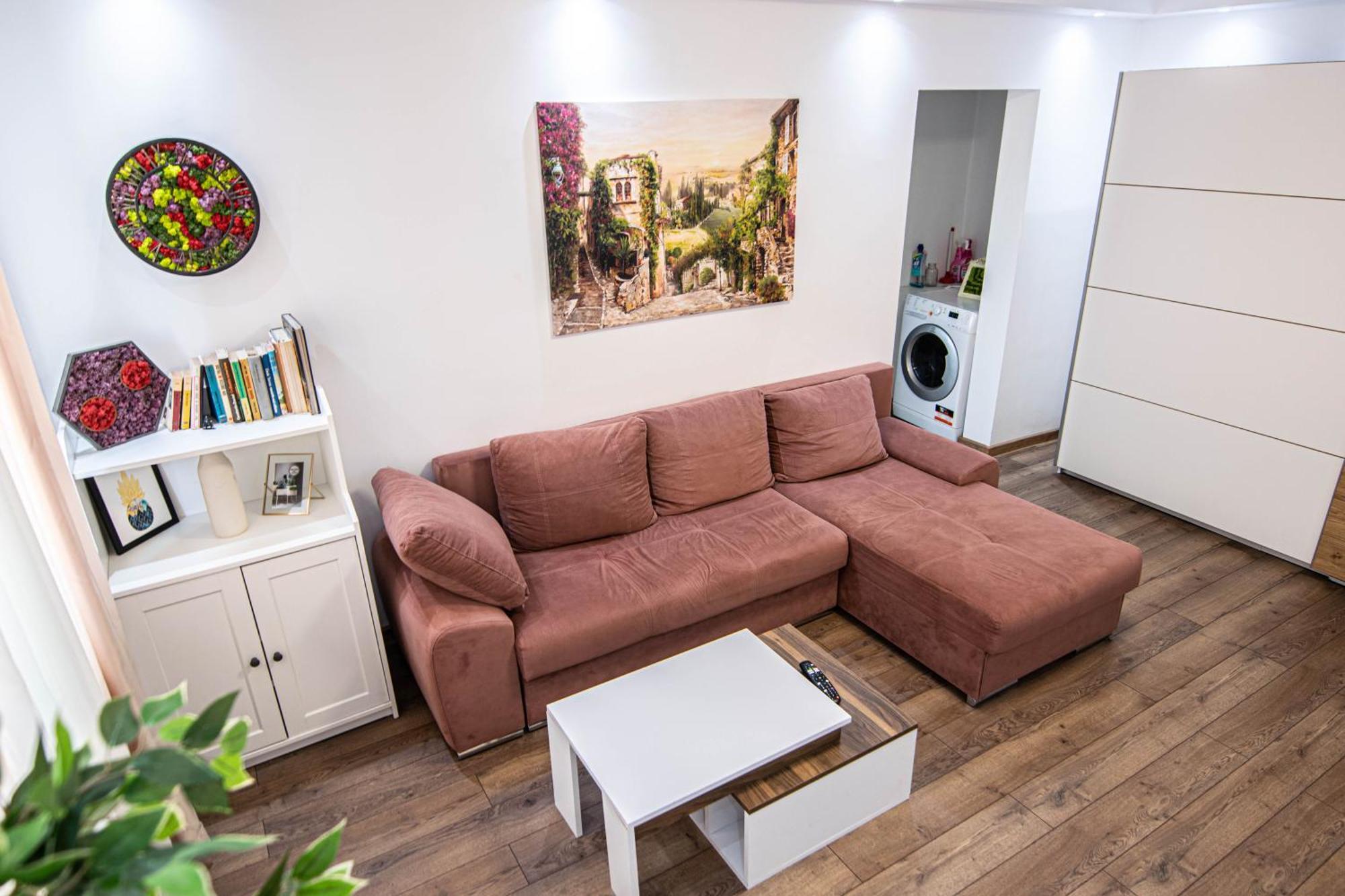 Apartament Near The Park Two Rooms Bukares Bagian luar foto